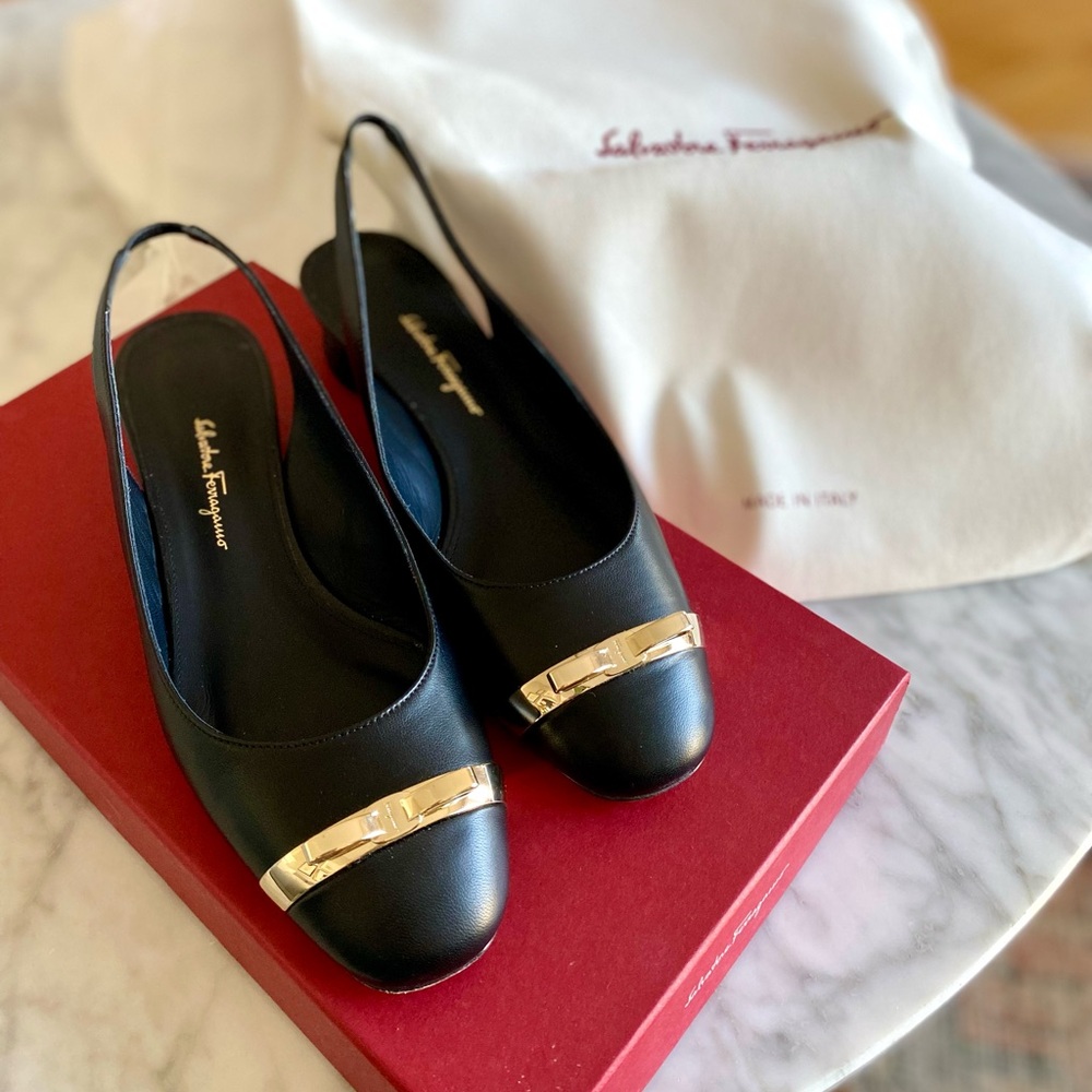 SALVATORE FERRAGAMO Slingback Pumps